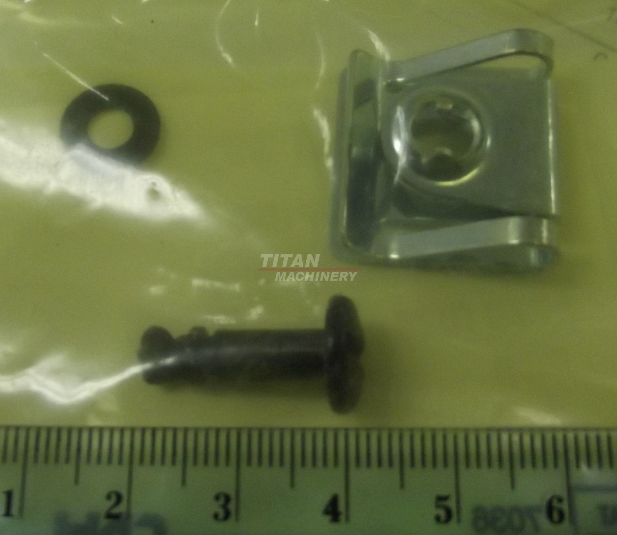 5174673 – FASTENER, 12mm OD (1)