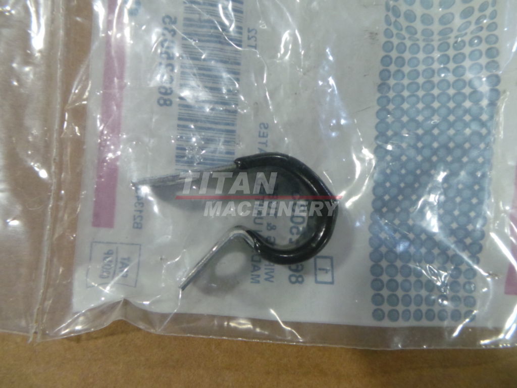 86625035 – CLAMP, 12.7mm, Coat, 7.1mm Bolt Hole, P Type (1)