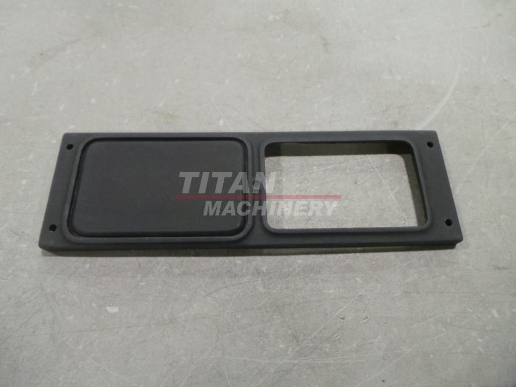 86542121 – BEZEL (1)
