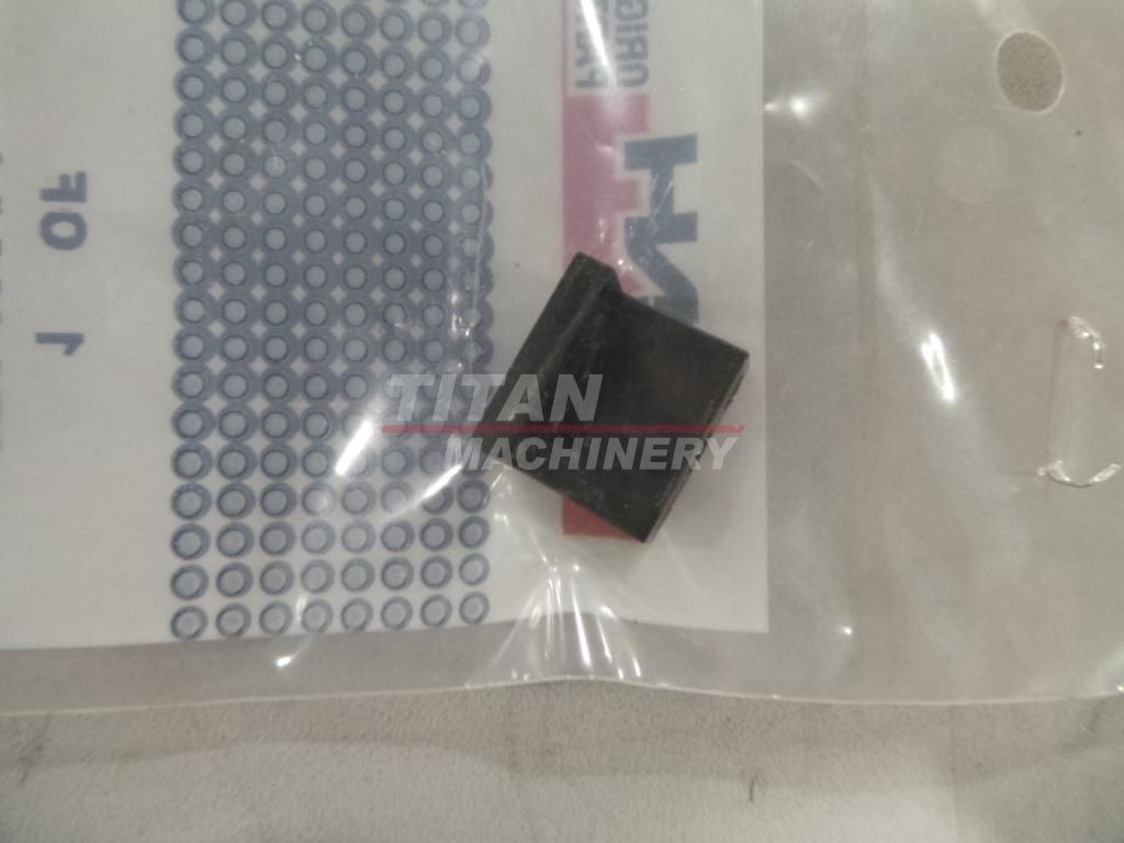 279482A1 – CLAMP, 3,28mm ID x 8mm OD x 14mm L (1)