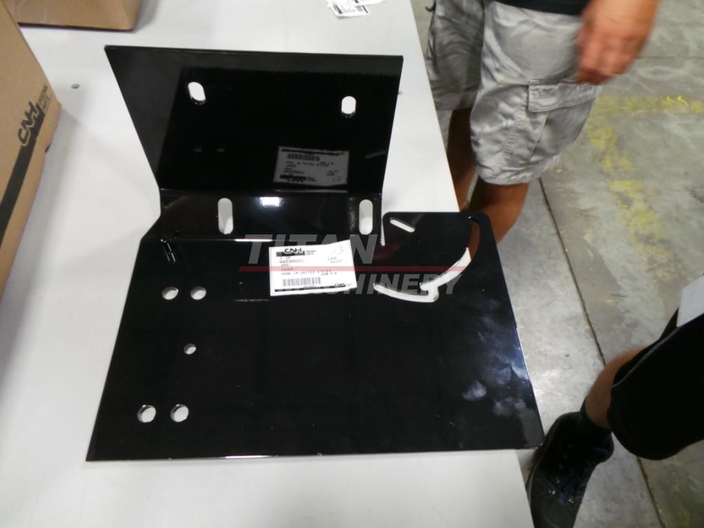 405396A1 – COVER (1)