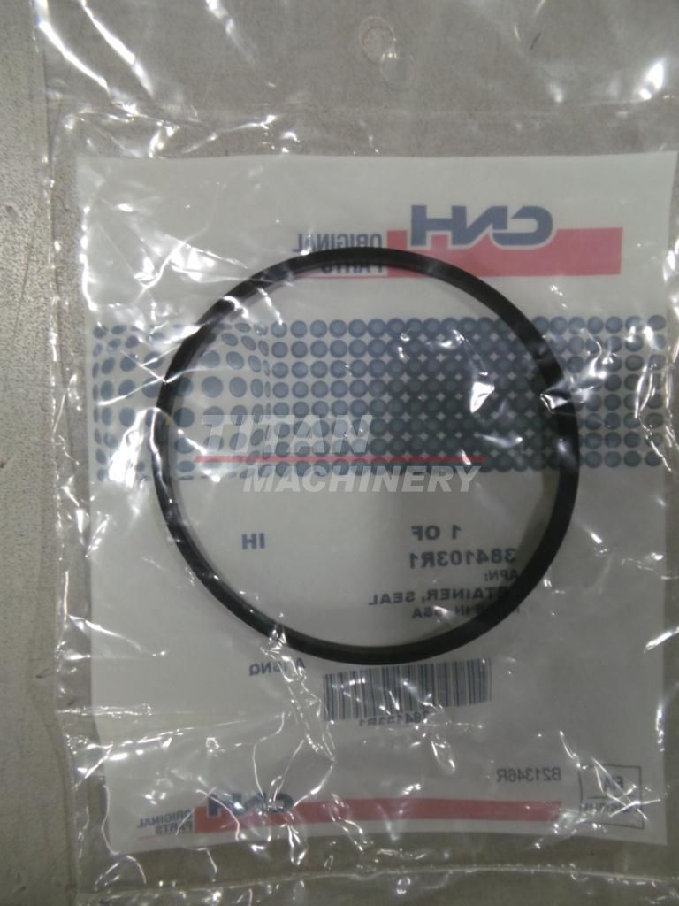 384103R1 – SEAL RETAINER (1)