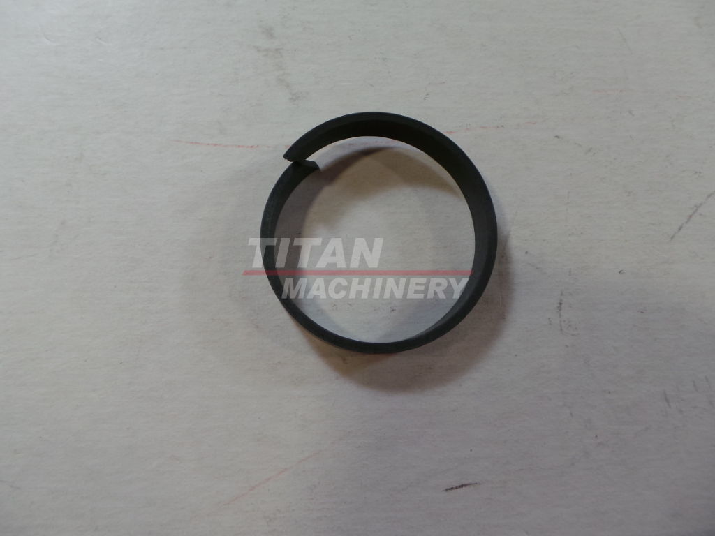 771714 – RING (1)