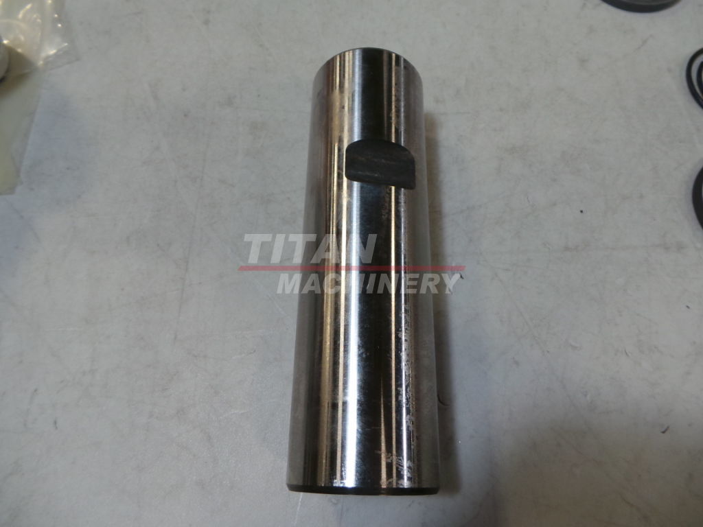 D123865 – Шкворень, CE CASE 580 (2)