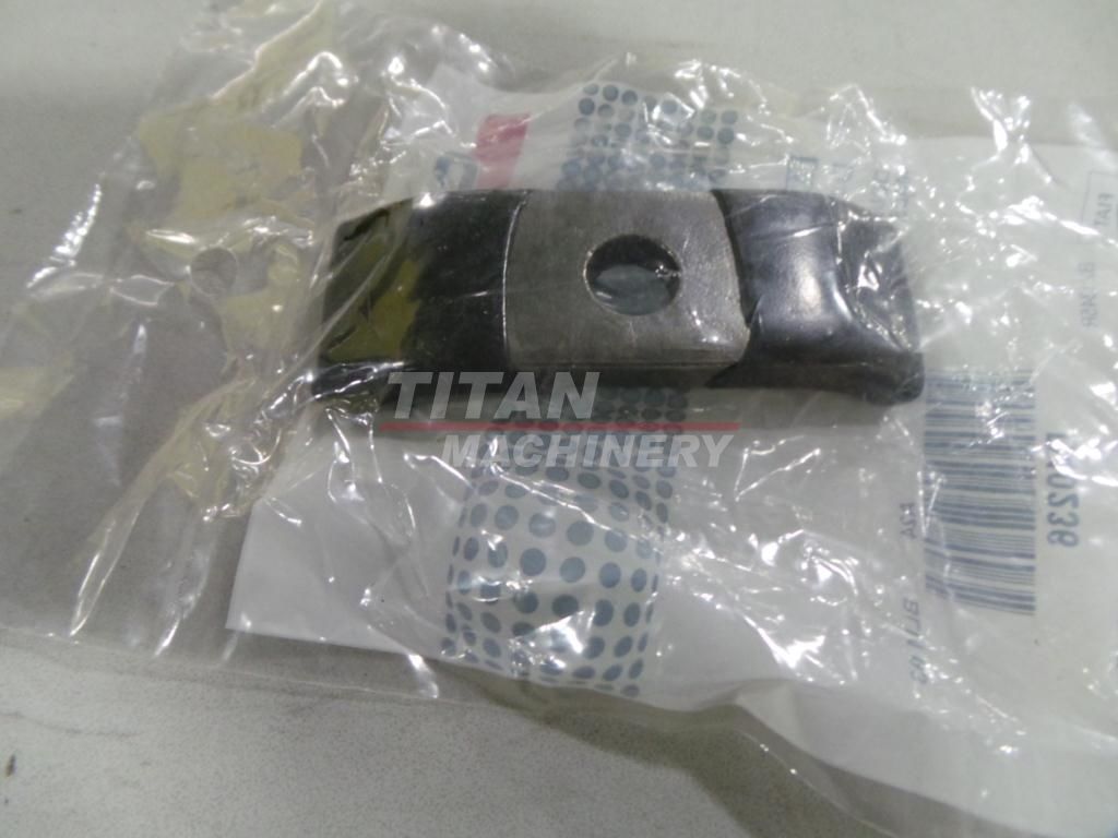 D40236 – CLAMP, 10,3mm ID x 77,7mm L (1)