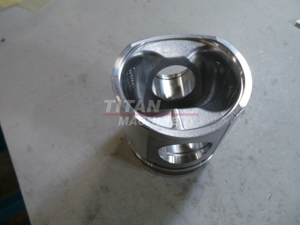 J923164 – PISTON (1)