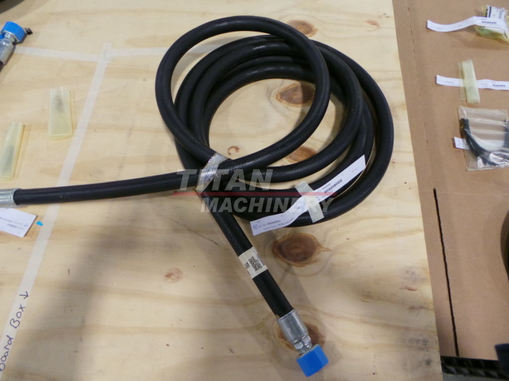 84424352 – HYDRAULIC HOSE, 15.88mm ID x 5207mm L, SAE 100R16 (1)