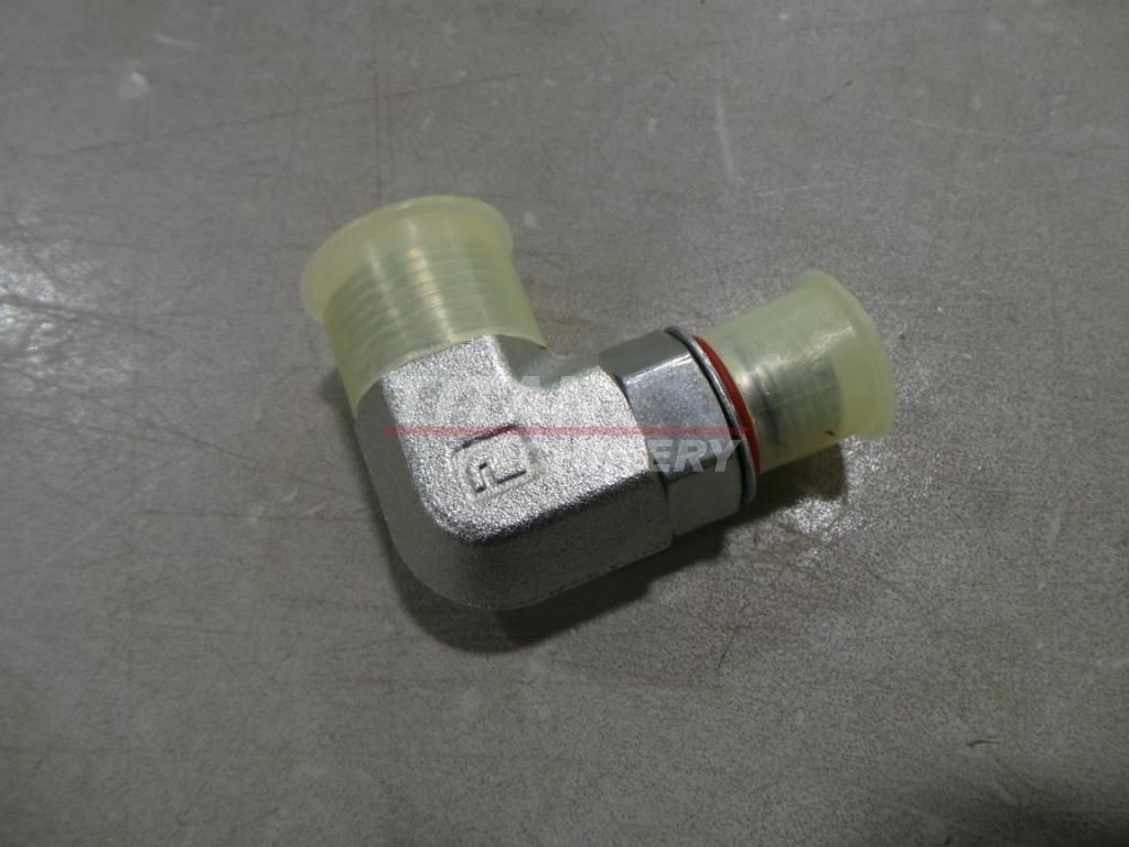 87656136 – 90 ELBOW, 1-3/16-12 ORFS, 7/8-14 ORB (1)