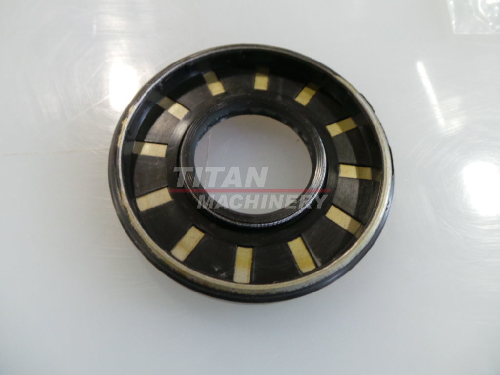 86502227 – SEAL, 32.99mm ID x 72.31mm OD x 9.53mm Thk (1)