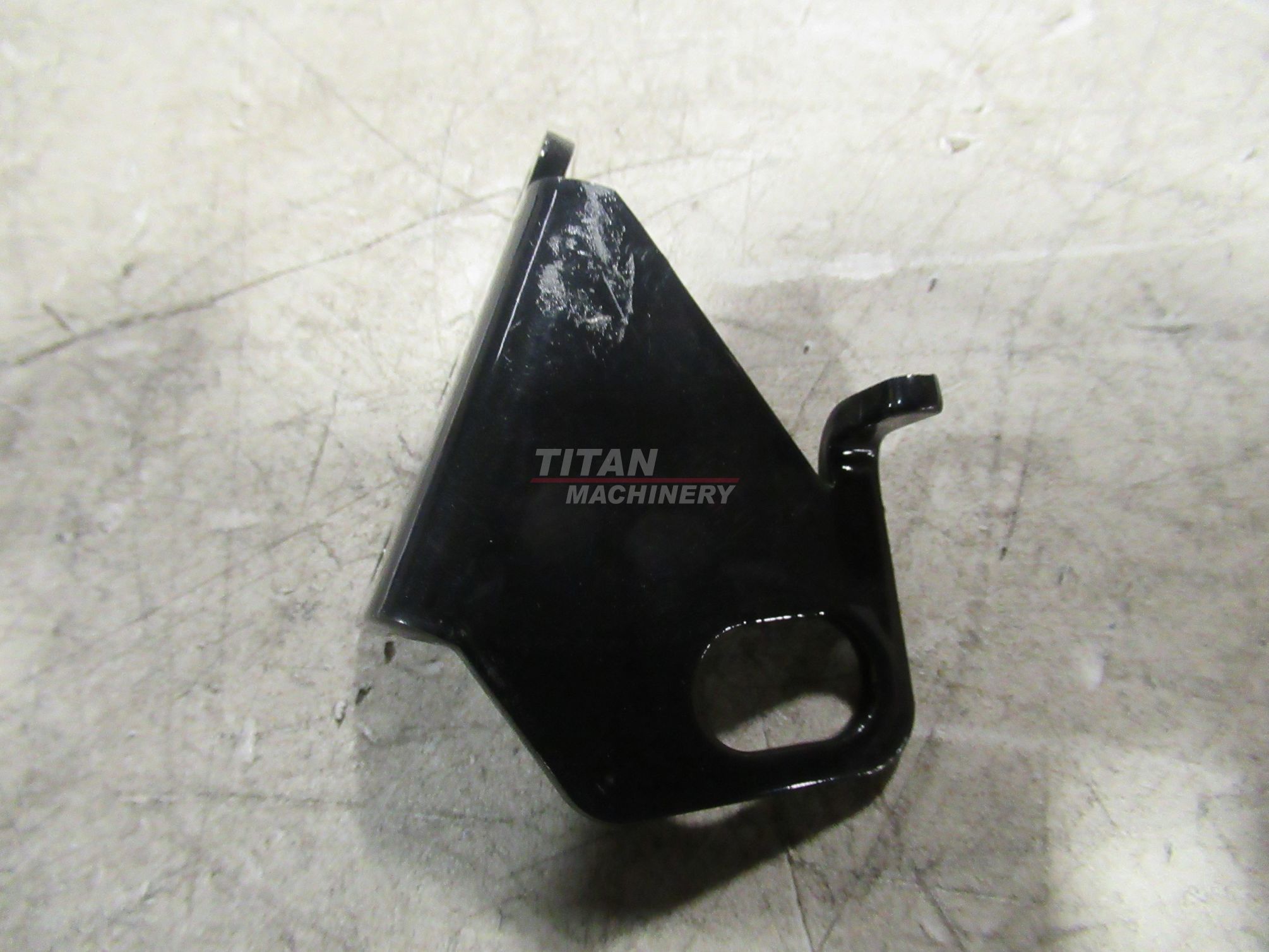 47609392 – BRACKET (1)