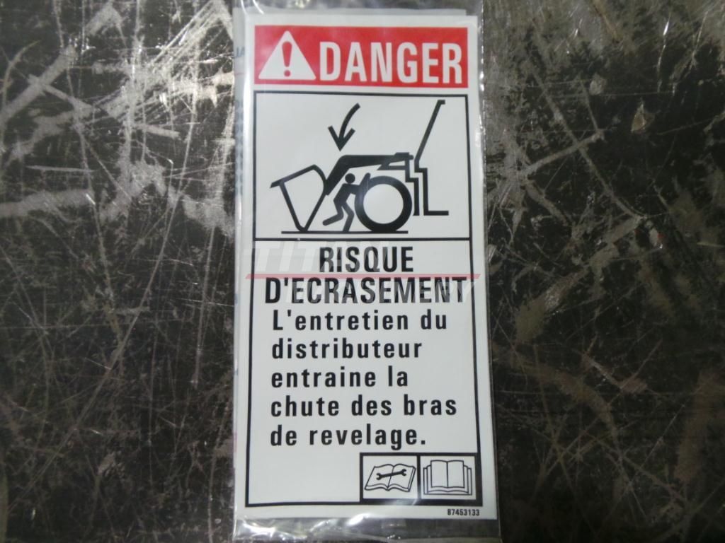 87453133 – DANGER DECAL (1)