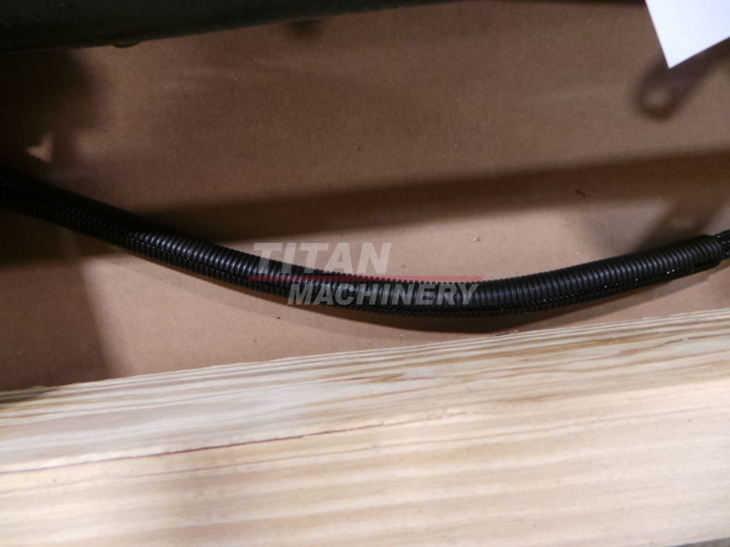 87418152 – CONDUIT (1)