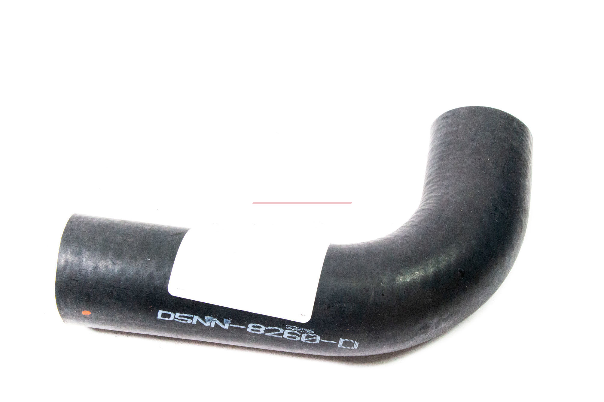 D5NN8260D – RADIATOR HOSE, 38.35 mm ID x 173.99 mm, SAE 20R4 (1)