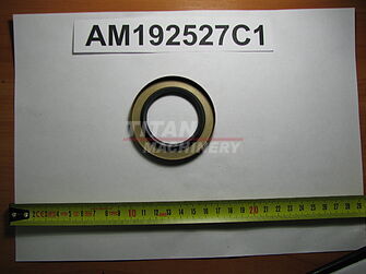 AM192527C1 – Манжета редуктора, 2388, 2166, 2588 USP (1)